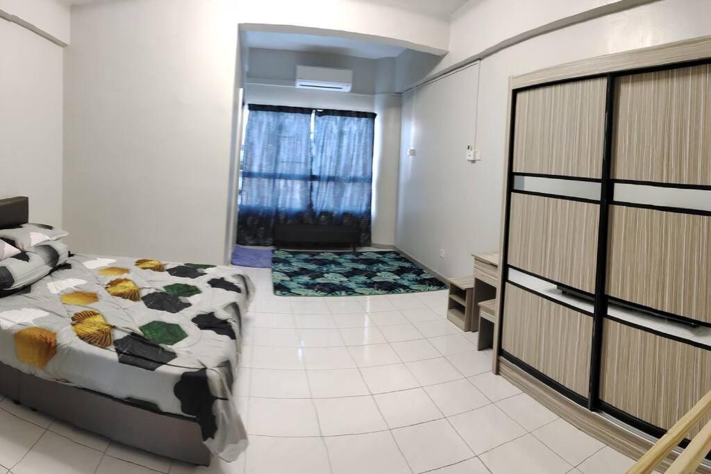 Nurizz Condostay Homestay Pantai Puteri Melaka Kampong Bukit Darat Exterior photo